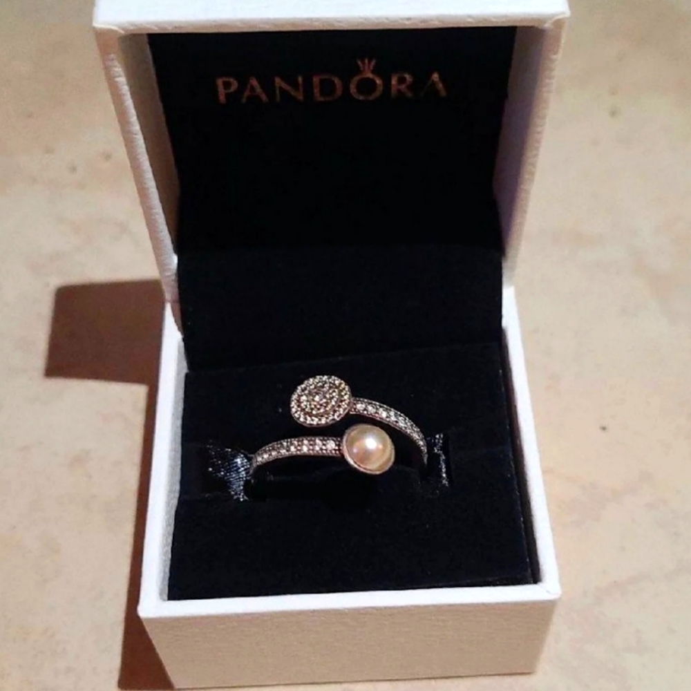 Pandora White Crystal Pearl Ring